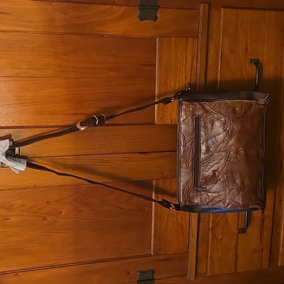 NEW: ALIZ Genuine Leather Purse w/Silver Heart Accents - Picture 9 of 11